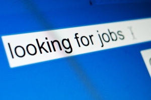 Looking-for-jobs-social-media